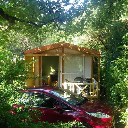 Camping Chalets Les Chenes Verts Vogüé Kültér fotó