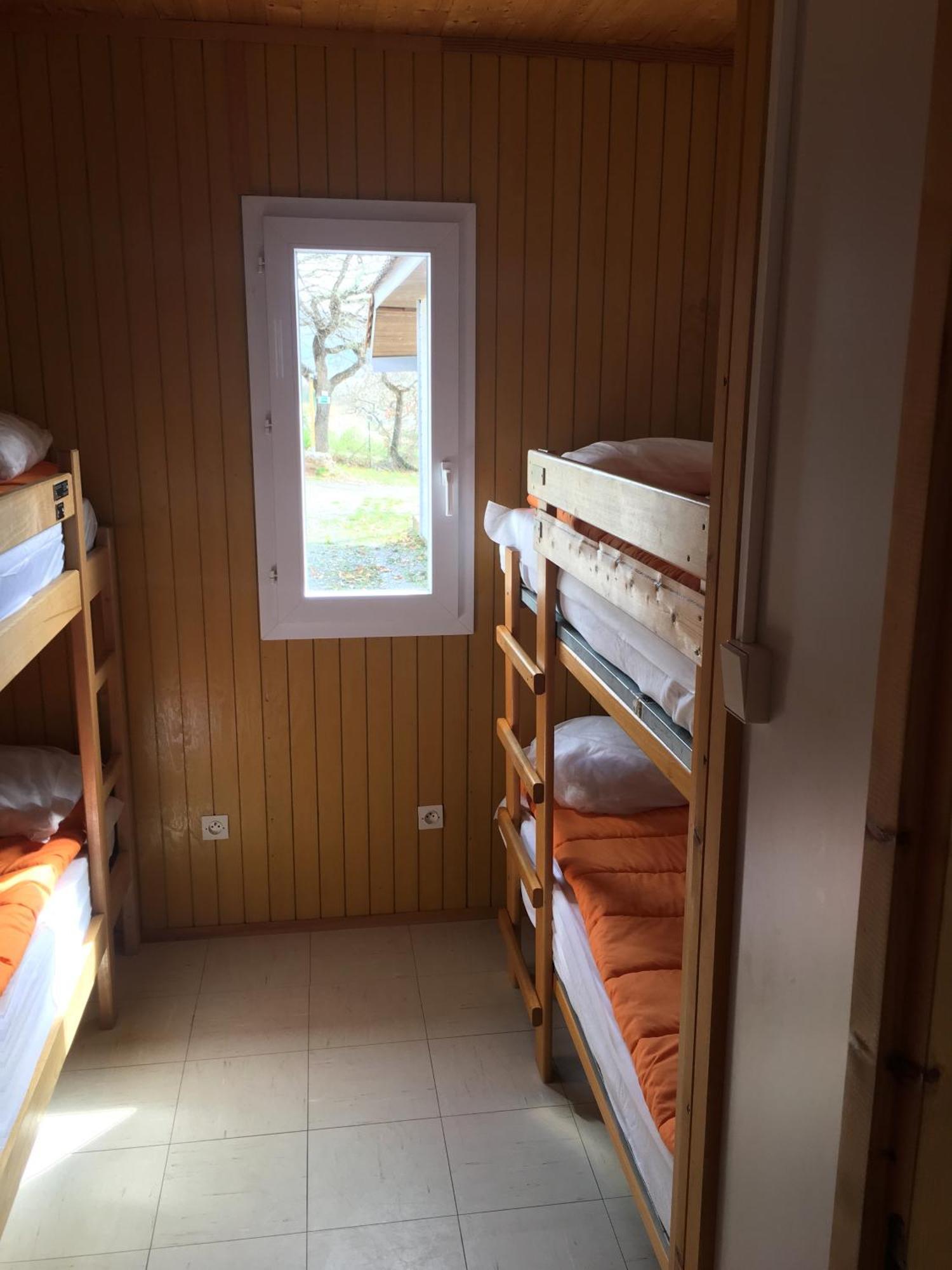 Camping Chalets Les Chenes Verts Vogüé Szoba fotó