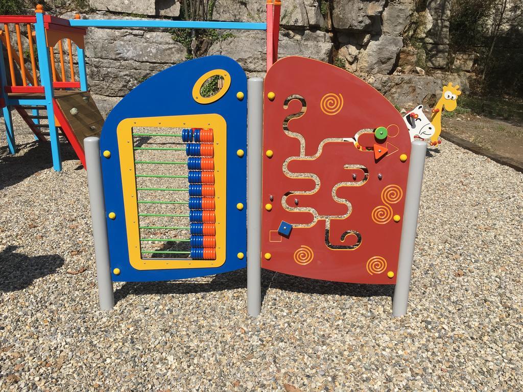 Camping Chalets Les Chenes Verts Vogüé Kültér fotó